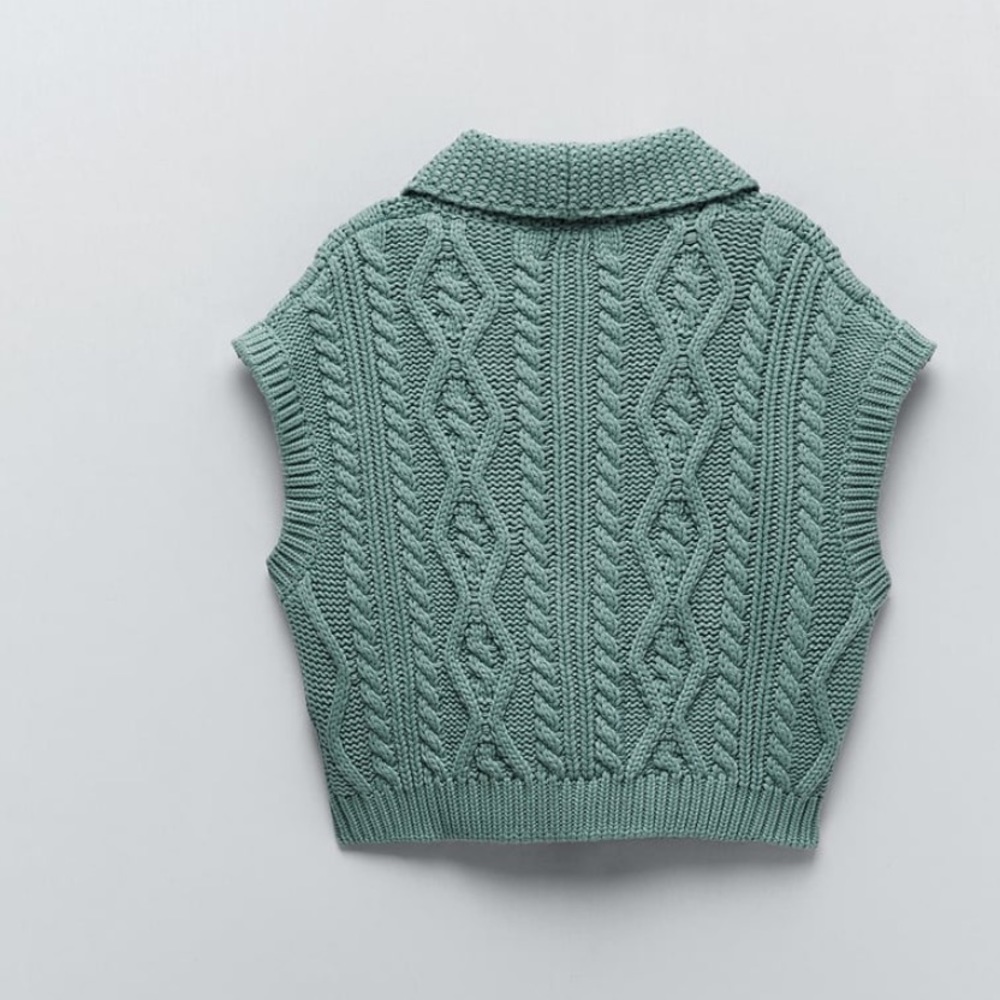 Zara cable knit vest with jewel buttons - Picture 8 of 10
